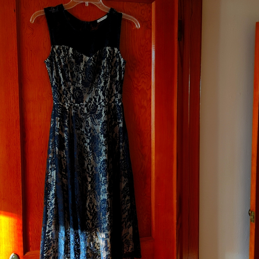Maitai black lace dress sz Small